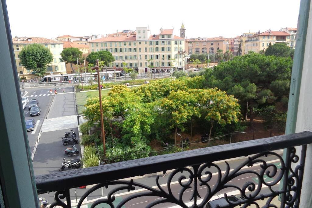 Spacious 3 Bedroom Flat Center - Magnificent View-parking Apartment *