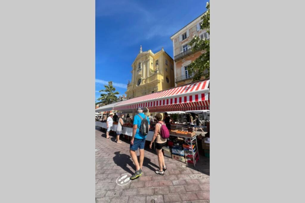 Spacious 3 Bedroom Flat Center - Magnificent View-parking